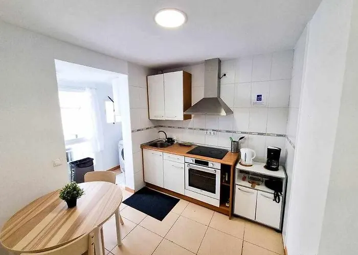 Temple Del Pilar Comotucasa * Saragozza