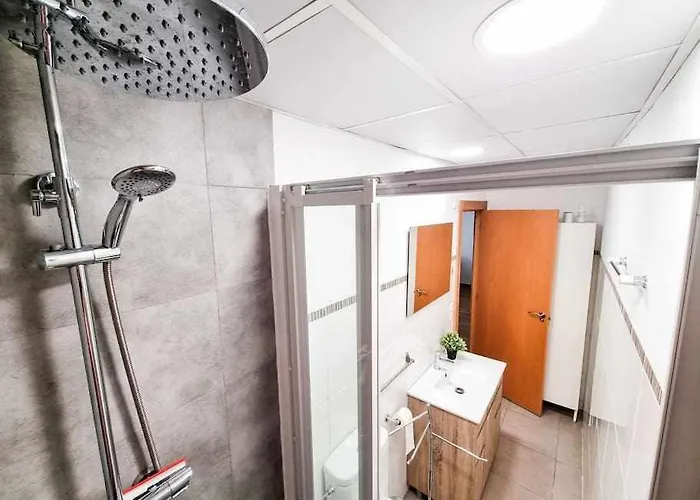 Temple Del Pilar Comotucasa * Saragozza